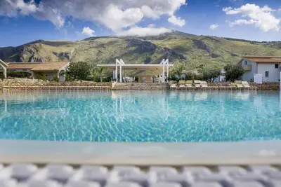 Image de Borgo Aranci - Maison mitoyenne Edera - A6 ** Avec Poom PARTAGÉ Et Jacuzzi **