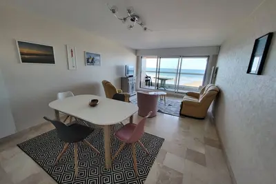 Appartement T3 Rénové avec Garage et Balcon, à 2 pas de la Plage