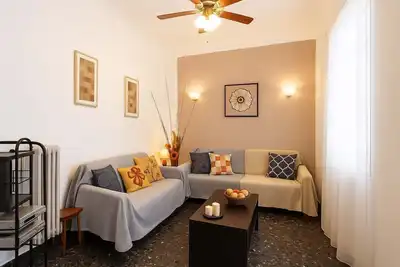 Image de Appartement de Sofi au centre ville, à 5min de la mer
