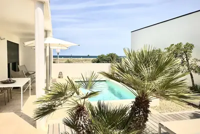 Image de Superbe villa avec vue panoramique sur la mer