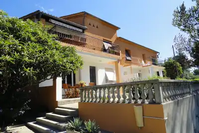 Image de Gite de luxe Familial avec piscine chauffée. Entre mer et montagne.