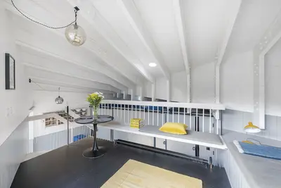 Image de Petite maison d'architecte côté canal