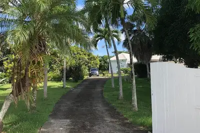 Image de la villa chloe avec piscine 3. 000 m2 de terrain