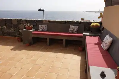 Image de Joli Duplex neuf avec de grandes terrasses, avec de très belles vues sur la mer. Pour votre détente