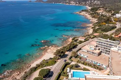 Image de Joli appartement avec piscine, Wifi, climatisation, Tv, terrasse, animaux admis et parking