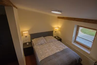 Image de Pont supérieur - appartements Venz dans un endroit calme en banlieue