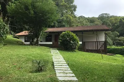 Image de Ótima casa localizada na Mata Atlântica com piscina enorme, sauna, trilhas para caminhadas e muito mais.