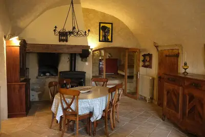 Image de Gîte dans la nature drômoise : paradis pour les randonneurs!