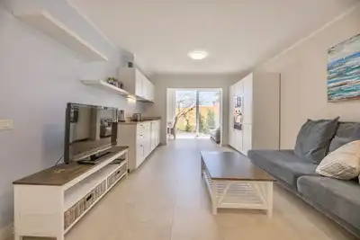 Image de grand lumineux 3 chambres 3 salles de bain jardin calme Wi-Fi