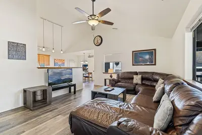 Image de Grande maison de 3 chambres 2 salles de bain dans un grand quartier de Flagstaff