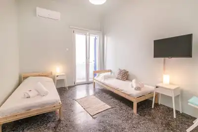 Mimosa Mosaic Accueil | Appartement entier à Tinos Port