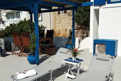 Image de Village studio fully renovated, stunning sea and mountain views.