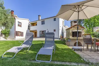 Image de Confortable appartement pour 6 personnes avec climatisation, Wifi, Tv, terrasse et parking