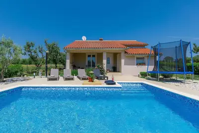Image de Maison de vacances privée avec Wifi, climatisation, piscine privée, Tv, terrasse, parking