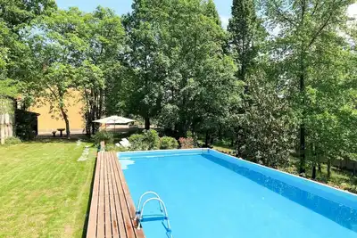 Image de Belle maison de vacances privée avec Wifi, piscine privée, Tv, terrasse, animaux admis, parking
