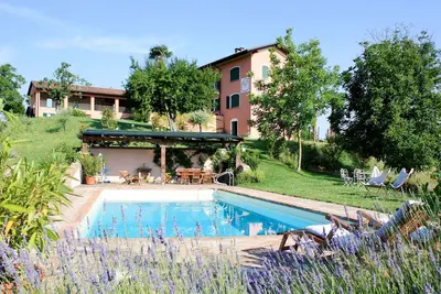 Image de Maison de vacances privée avec piscine privée, Wifi, climatisation, Tv, patio, vue panoramique