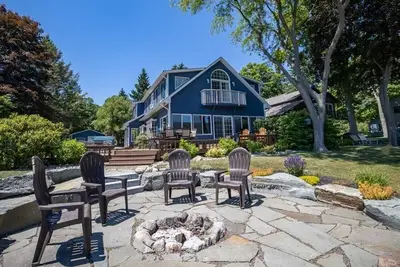 Image de Sapphire Shores Retreat: A Family Paradise on Keuka Lake!