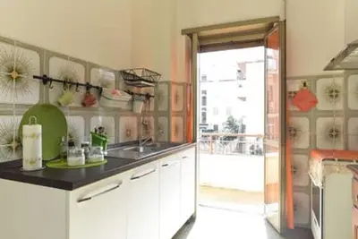 Image de Appartement d'une chambre avec balcon près du métro