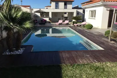 Image de Élégante Villa avec piscine proche des plages