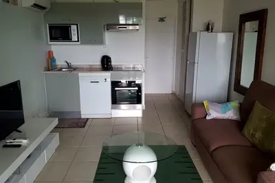 Image de Le Gosier : Duplex En Bord De Mer!