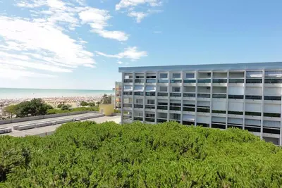 Image de Appartement de vacances près de la mer avec place de parking