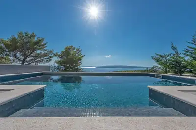 Image de Villa Kuk with heated pool