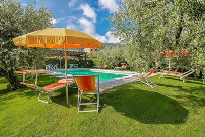 Image de Colomba, apartment with pool, A\/C, WiFi. Lucca