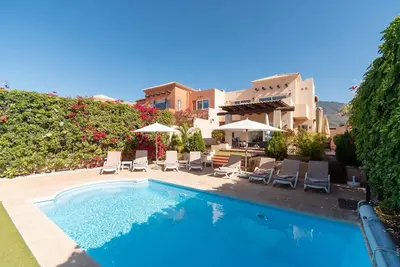 Image de Villa de luxe avec piscine privée et vue magnifique sur la mer à Costa Adeje Golf