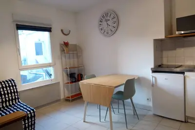 Image de . . . A Deux Pas De La Loire Sur L'ĂŽLE De Nantes.