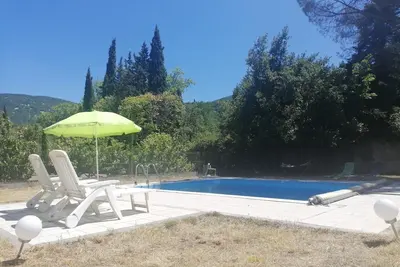 Image de Bienvenue Ă l'Olivade piscine privative avec grand jardin