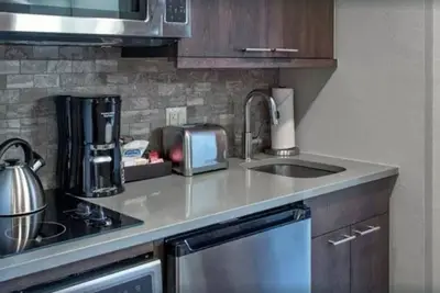 Image de Beautiful ski in/ski out Studio at the Base of Peak 8 in Breckenridge