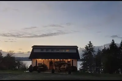 Image de Olympia Waterfront Beach Cottage