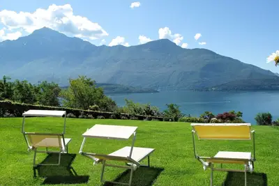 Image de Maison de vacances avec bain Ă remous, climatisation, Wifi, Tv, terrasse, animaux admis, parking