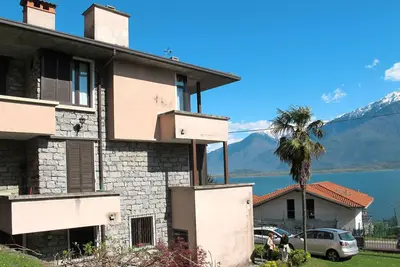 Image de Agréable appartement avec bain à remous, Wifi, Tv, patio, animaux admis et parking