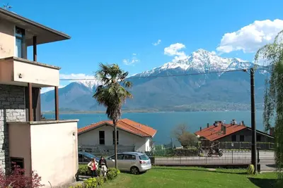 Joli appartement pour 9 personnes avec bain à remous, Wifi, Tv, patio, animaux admis et parking