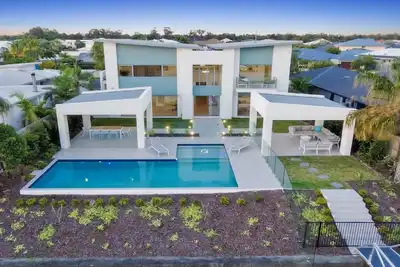 Image de Luxury Canal Holiday House, Raptor Pde Banksia Bea