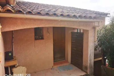 Image de Appartement calmes au dessus d'une villa