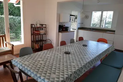 Image de Maison 3* à Hendaye, proche plage et commerces, jardin privé, parfait pour familles et amis