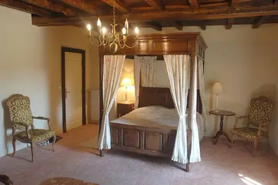 Image de Chambre à Lit Baldaquin