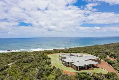 Image de Incognito An Exclusive Oceanfront Estate