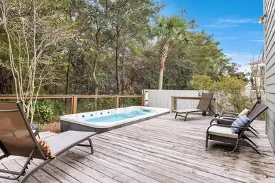 Image de Belle maison située nichée dans un quartier pittoresque à Seagrove