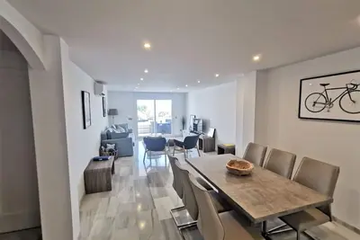 Image de Cs126 Fantastique appartement de 2 chambres et 2 salles de bain situé dans le complex en première ligne de plage de Playa Lucera, entre Fuengirola et Marbella