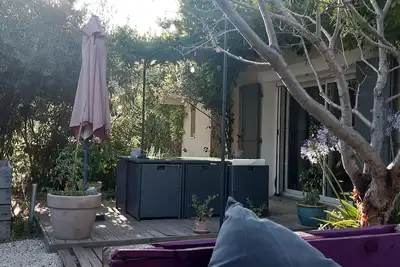 Image de Maison avec piscine à 15 min de St Remy et Avignon. Animaux acceptés.