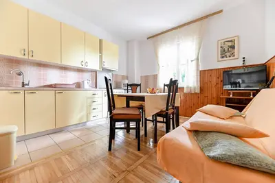Image de Appartement de deux chambres prés de la plage Seline, Paklenica (A-6564-b)