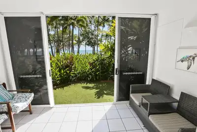 Appartement 2 Chambres Juste En Face De La Plage!