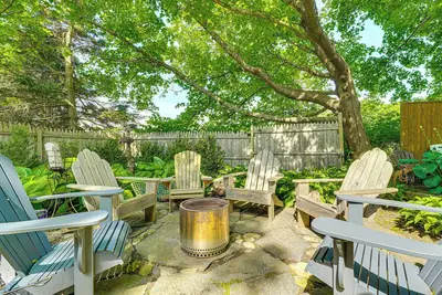 Image de Nouveau! Cottage de charme avec terrasse, Ă pied du port!