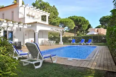 Image de Villa près de Marina avec piscine privée