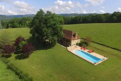 Image de Cottage de 2 chambres avec piscine chauffée en pleine nature