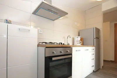 Apartment 1975