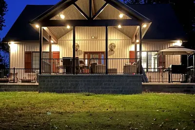 Image de The Chateau Relaxo 4br 4-1/2ba Open Concept on Kentucky Lake